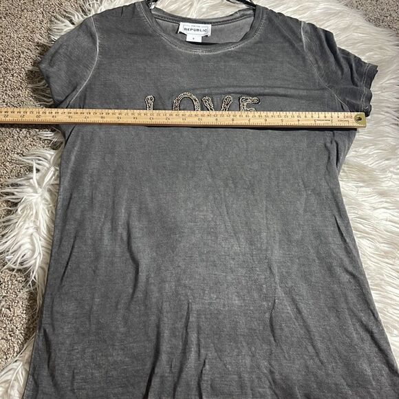 For the Republic t shirt womens size small Beaded Love Tee Dark Burnt out Grey - Picture 8 of 11